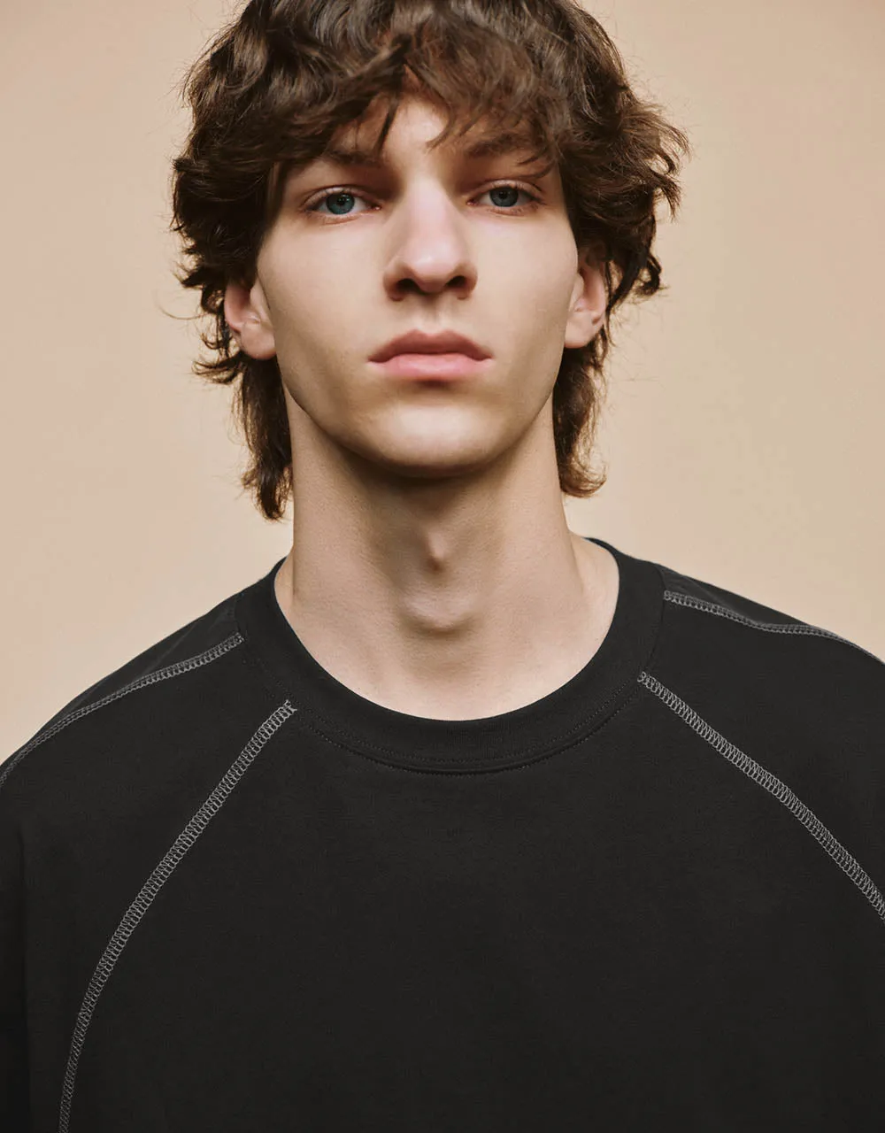 Crew Neck Straight T-Shirt sold by Urban Revivo product image thumbnail 4