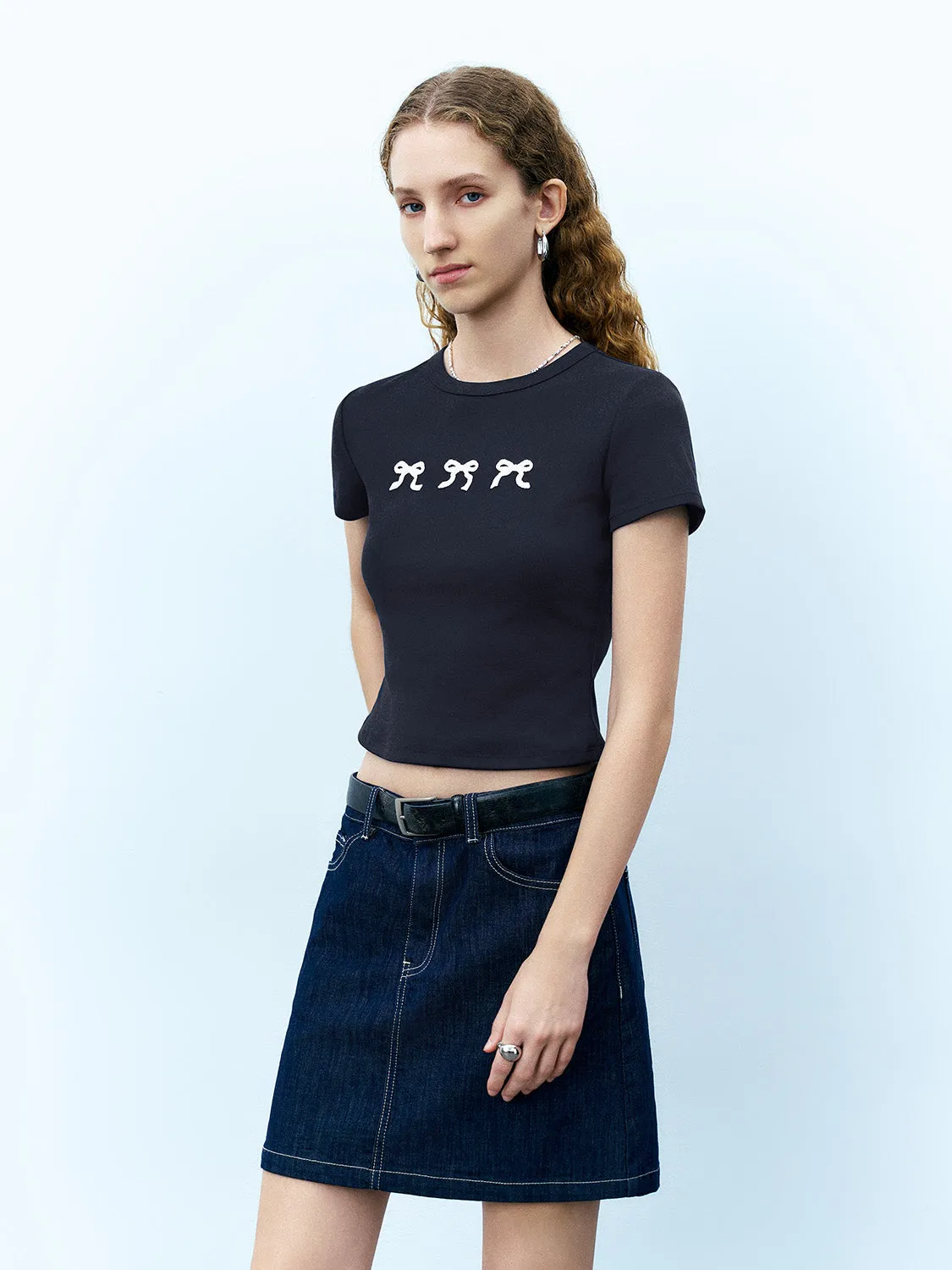 Bow Printed Crew Neck Skinny T-Shirt sold by Urban Revivo product image thumbnail 3