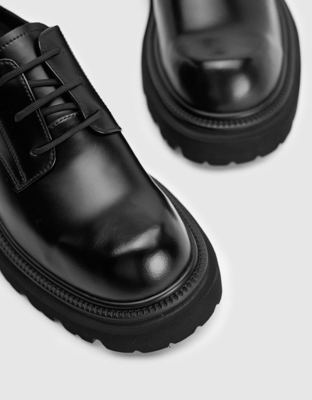 Vegan Leather Round Toe Pumps sold by Urban Revivo product image thumbnail 5