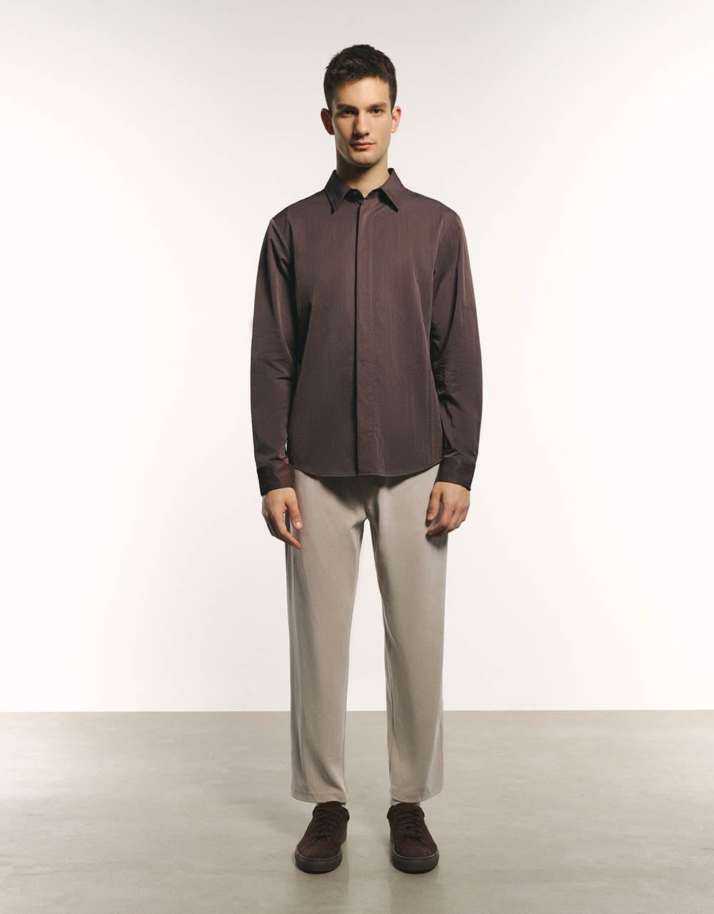 Button Up Loose Shirt sold by Urban Revivo product image thumbnail 4