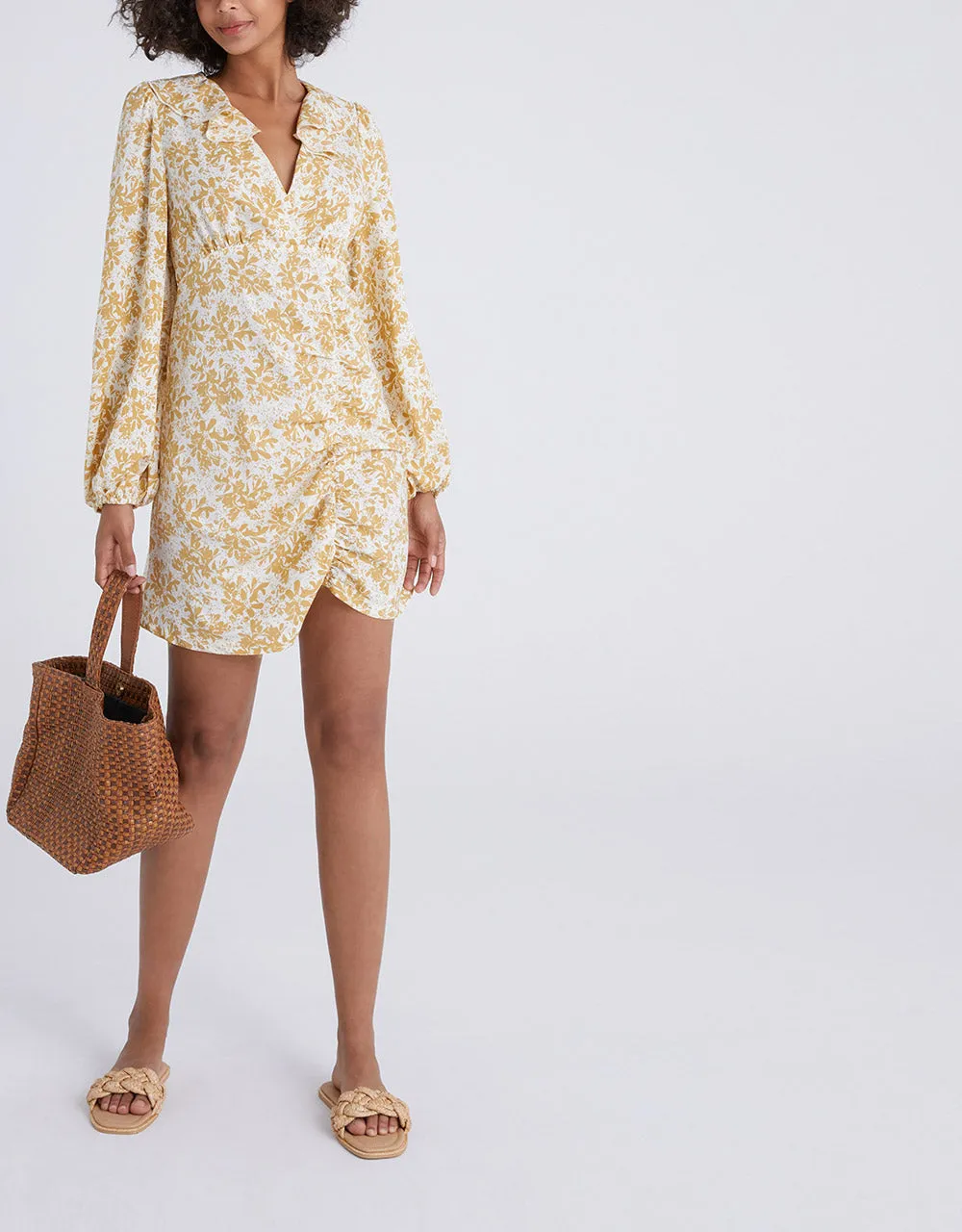 Floral Print Ruffled Collar Ruched Dress sold by Urban Revivo product image thumbnail 3