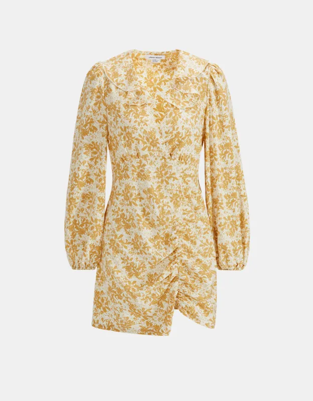 Floral Print Ruffled Collar Ruched Dress sold by Urban Revivo