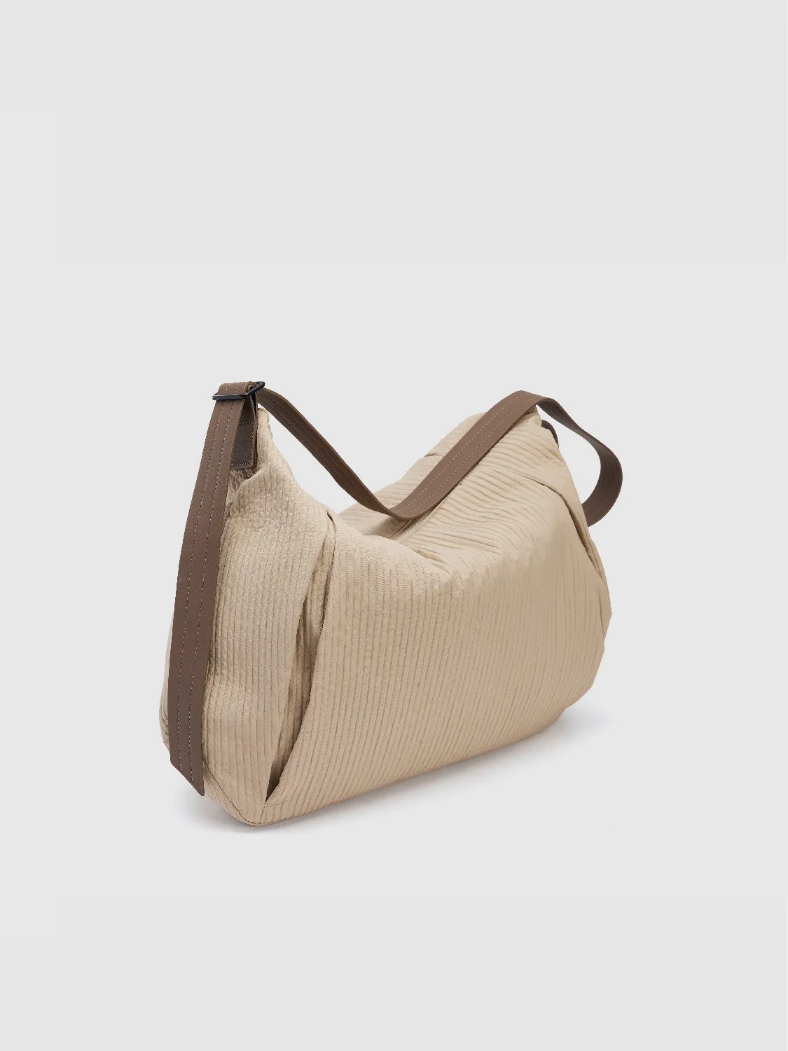Textured Large Crossbody Bag sold by Urban Revivo product image thumbnail 3