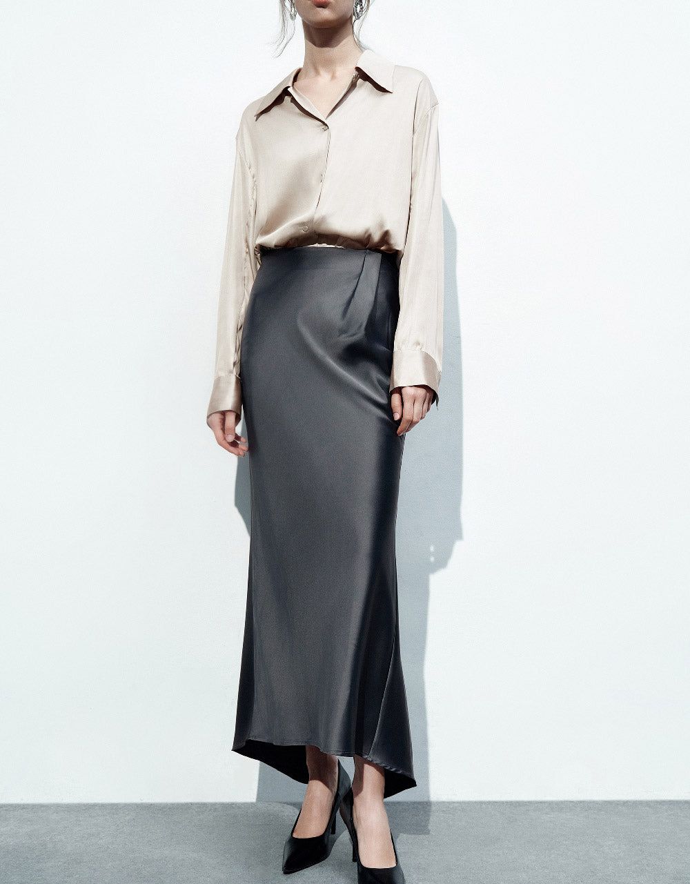 Midi Straight Skirt sold by Urban Revivo product image thumbnail 2