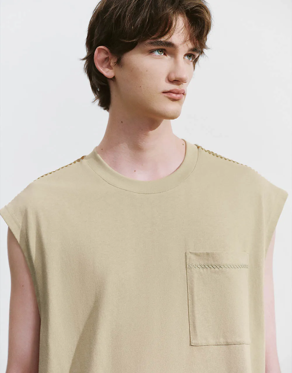 Crew Neck Loose Tank Top sold by Urban Revivo product image thumbnail 4