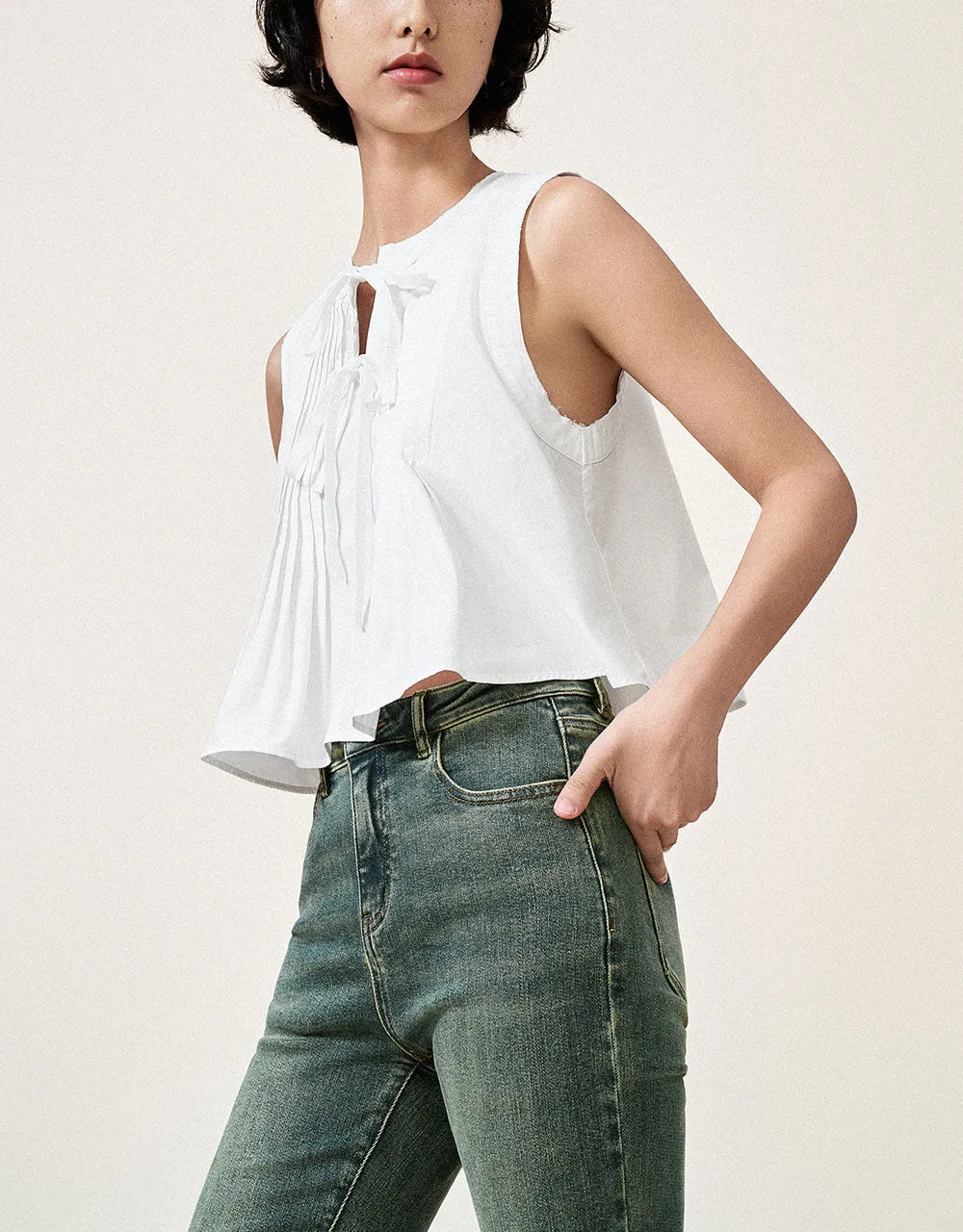 Sleeveless Tie Front Blouse sold by Urban Revivo product image thumbnail 3