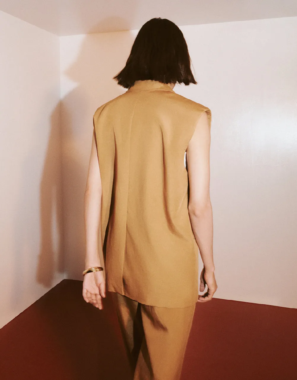 Tailored Collar Waistcoat sold by Urban Revivo product image thumbnail 4