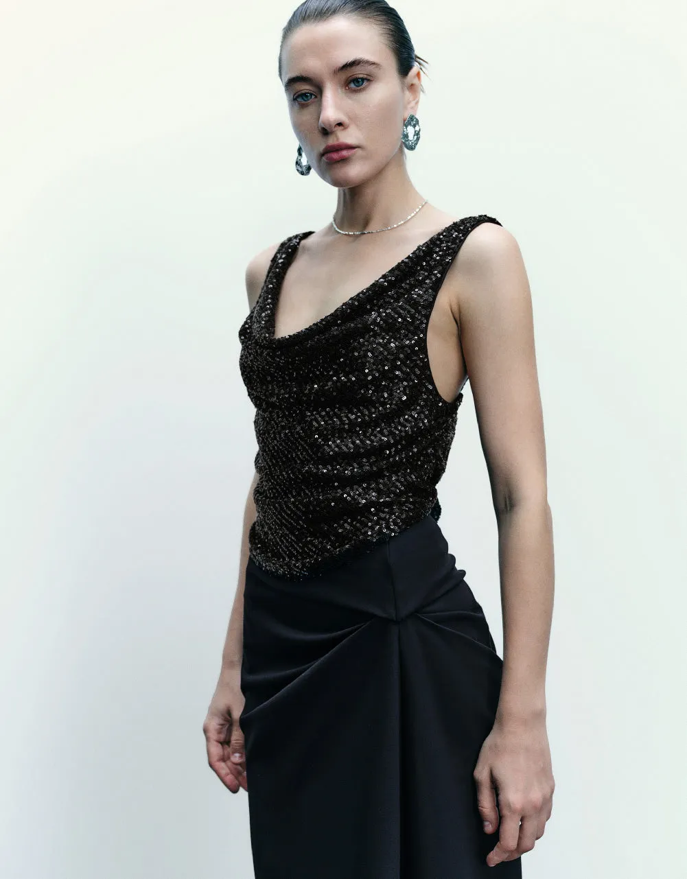 Ruched U Neck Vest sold by Urban Revivo product image thumbnail 3