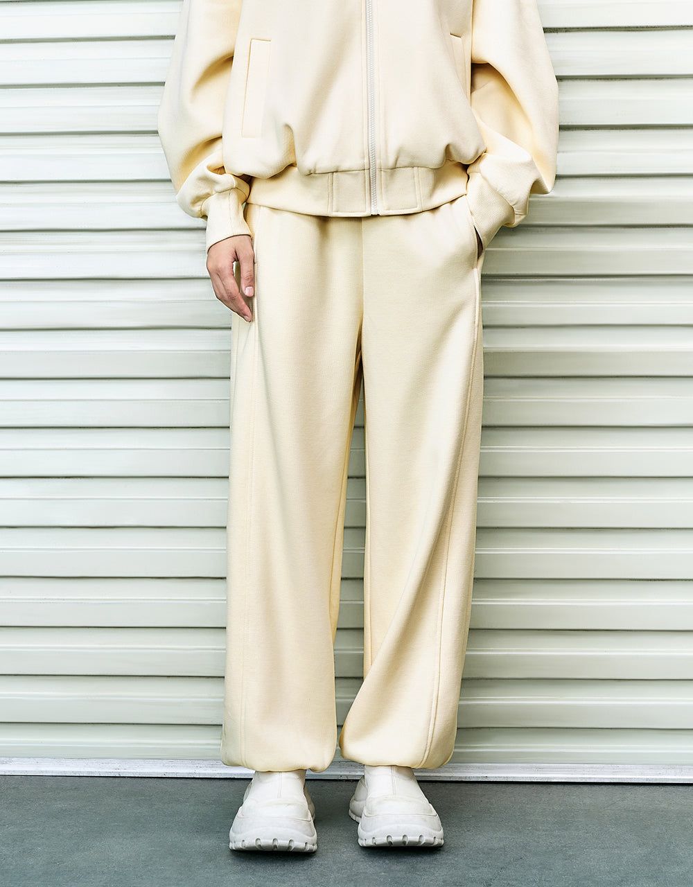 Elastic Waist Wide-Leg Knitted Pants sold by Urban Revivo product image thumbnail 2