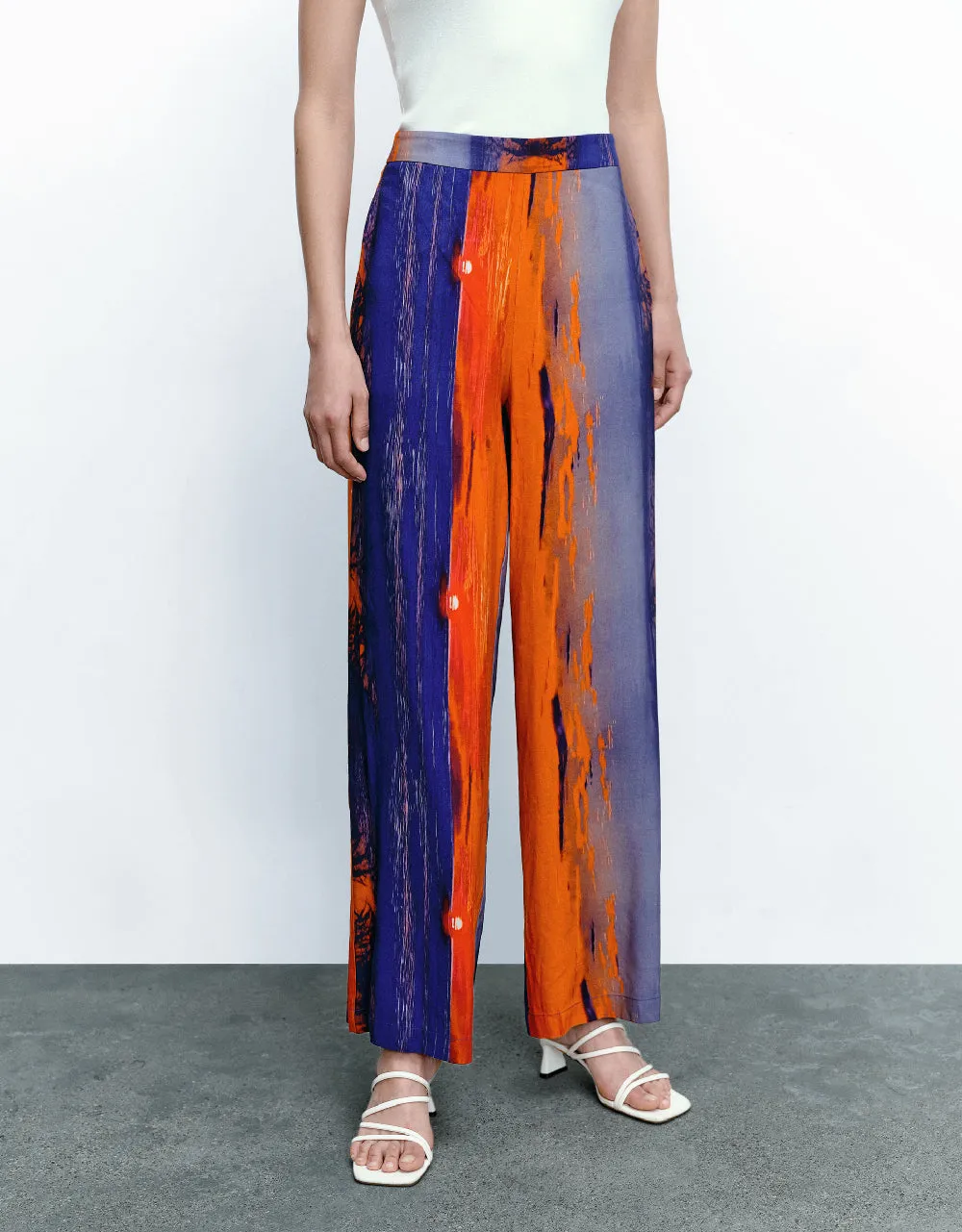 Sunset Printed Wide-Leg Pants sold by Urban Revivo product image thumbnail 4