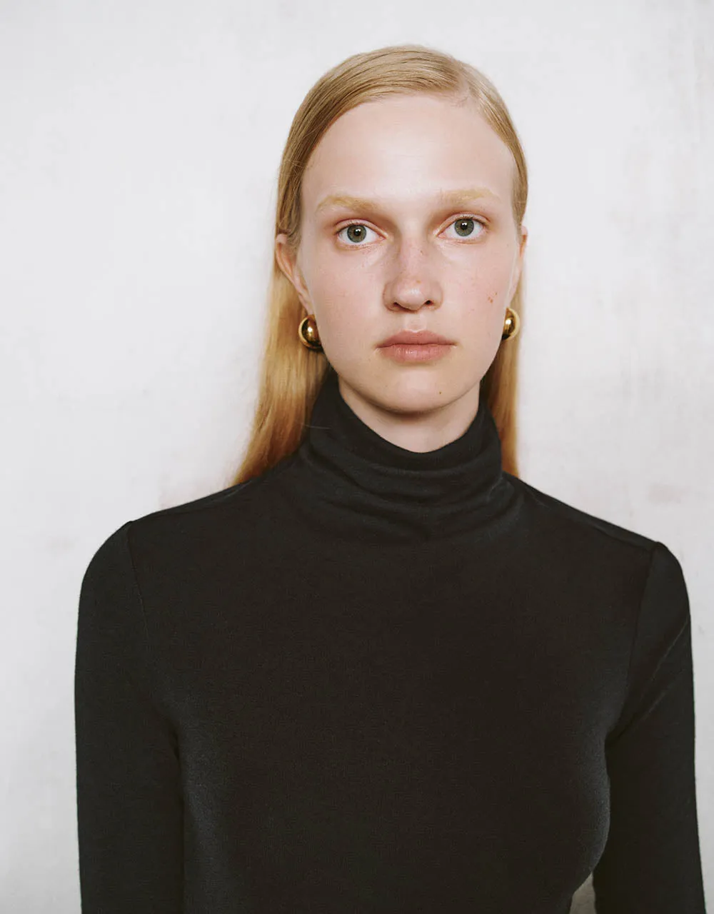 Turtle Neck Skinny T-Shirt sold by Urban Revivo product image thumbnail 5