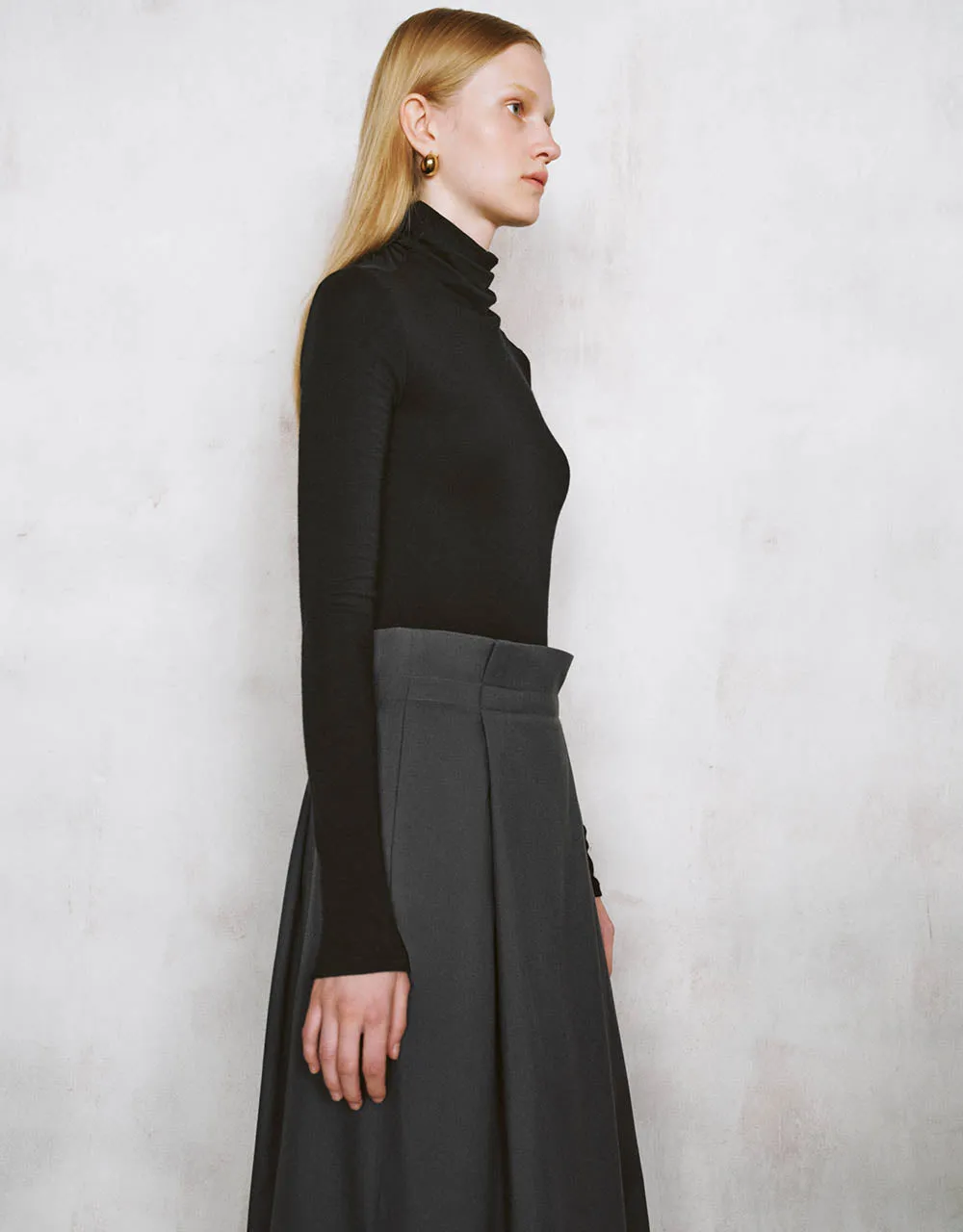 Turtle Neck Skinny T-Shirt sold by Urban Revivo product image thumbnail 3