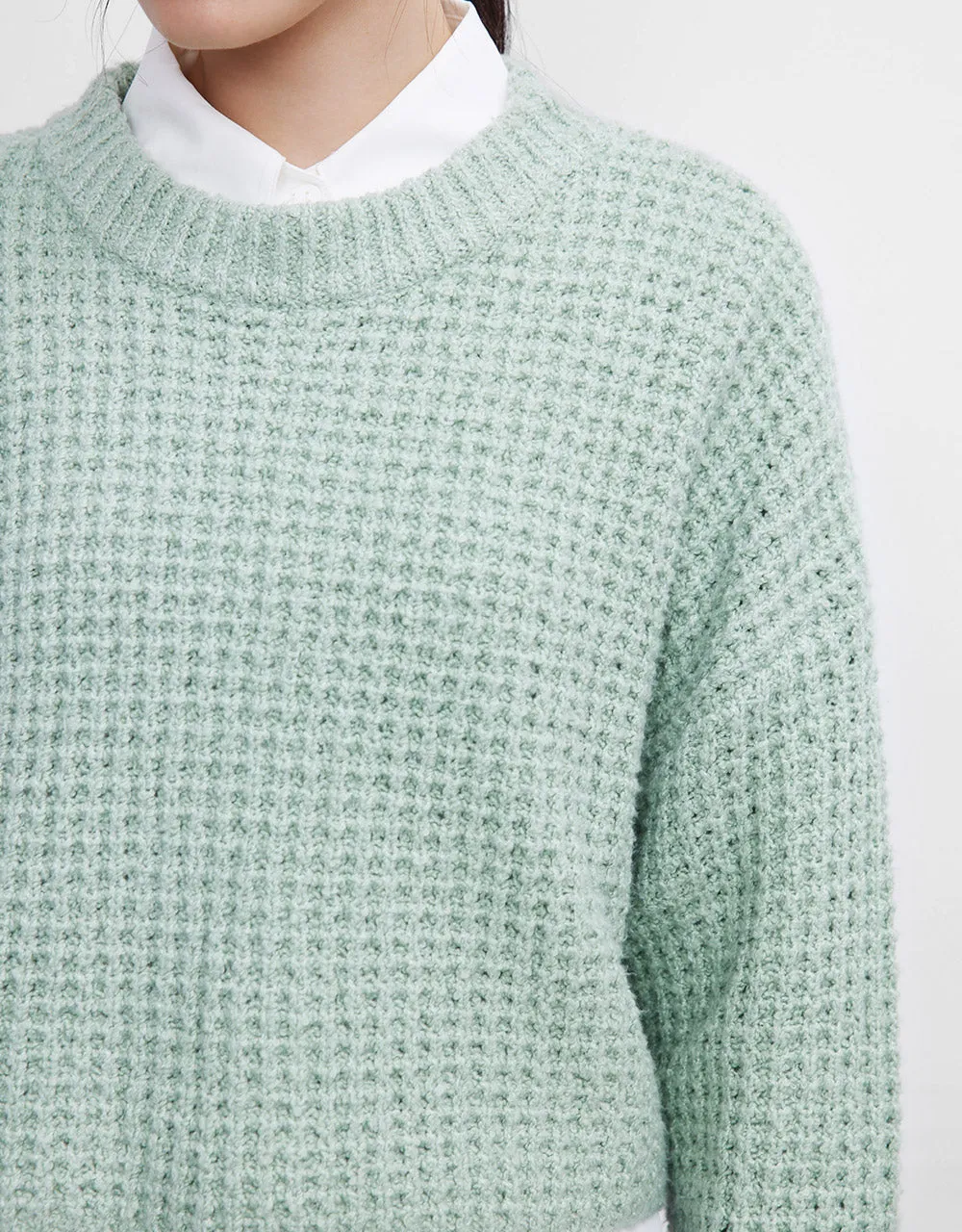 Drop Shoulder Cropped Sweater sold by Urban Revivo product image thumbnail 3