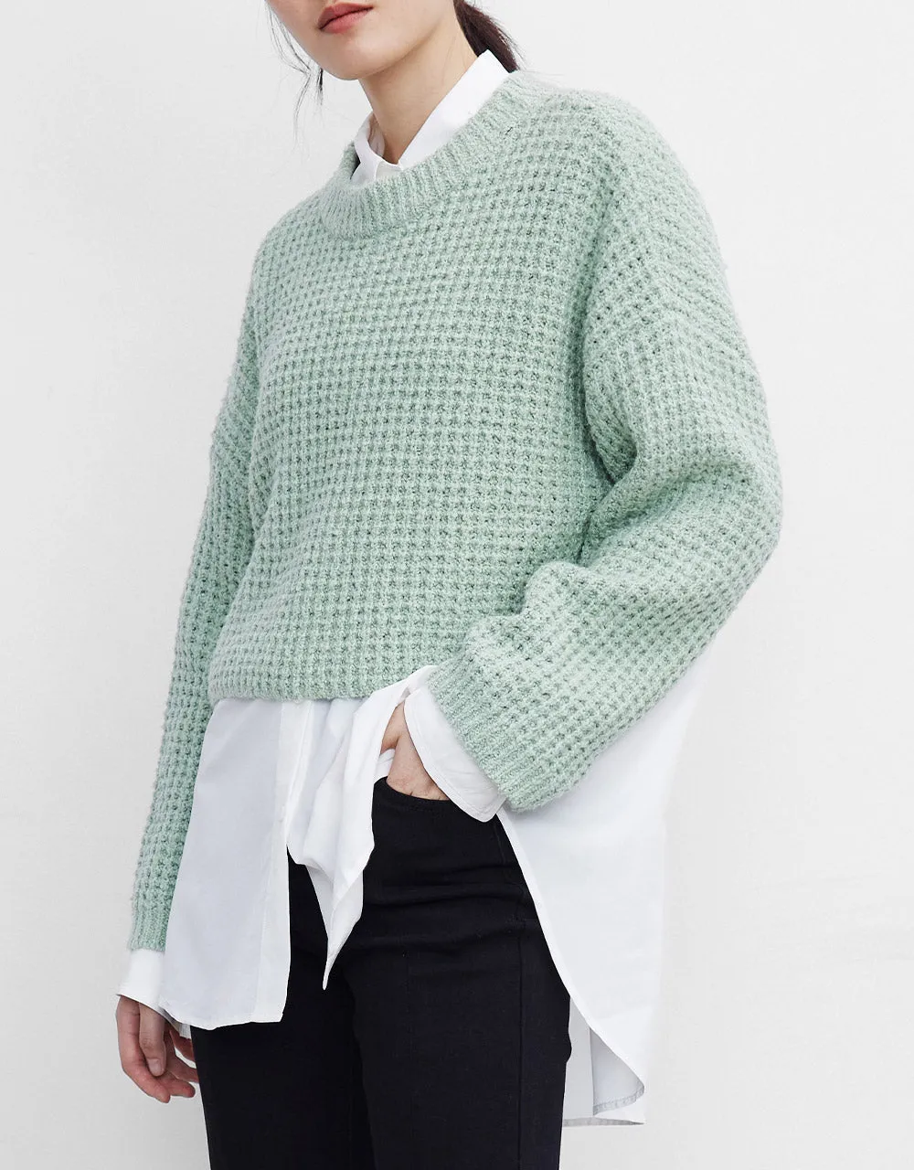 Drop Shoulder Cropped Sweater sold by Urban Revivo product image thumbnail 2