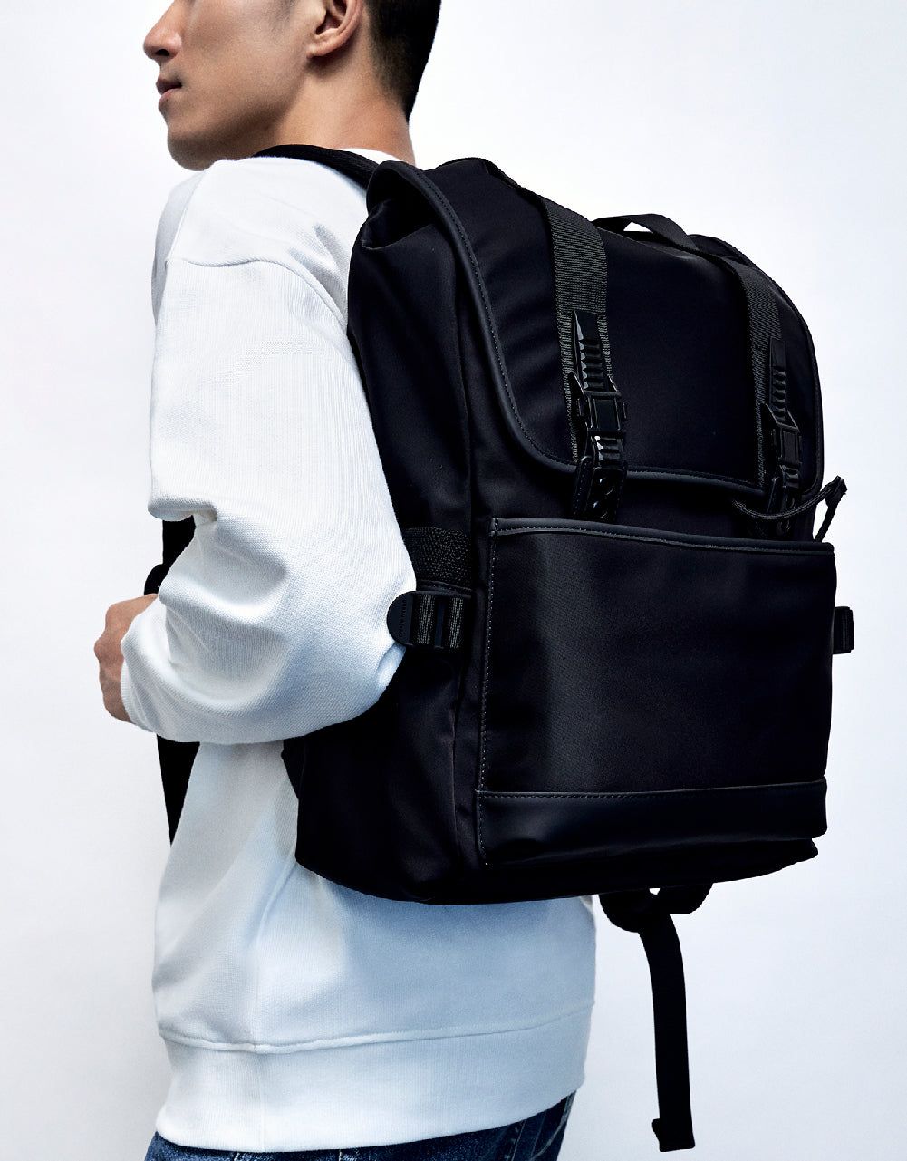 Printed Crew Neck Knitted T-Shirt sold by Urban Revivo product image thumbnail 5