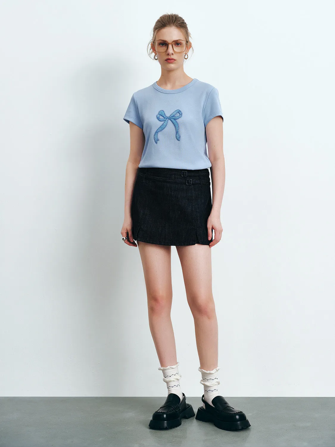 Bow Printed Crew Neck Straight T-Shirt sold by Urban Revivo product image thumbnail 5