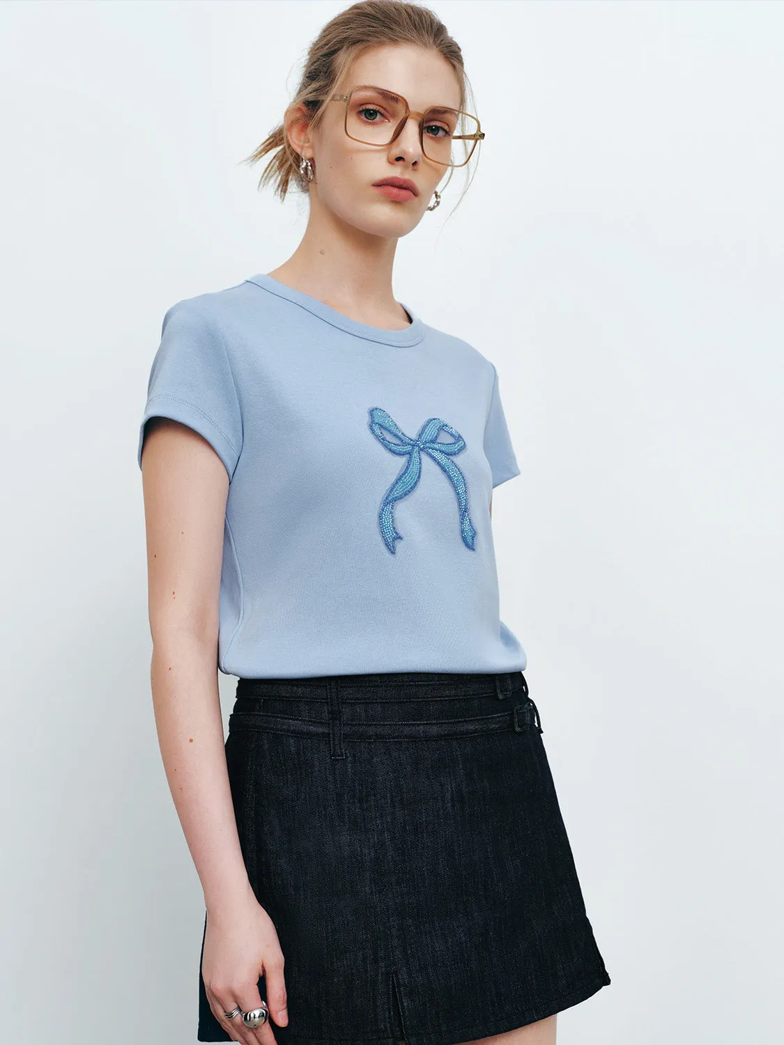 Bow Printed Crew Neck Straight T-Shirt sold by Urban Revivo product image thumbnail 3