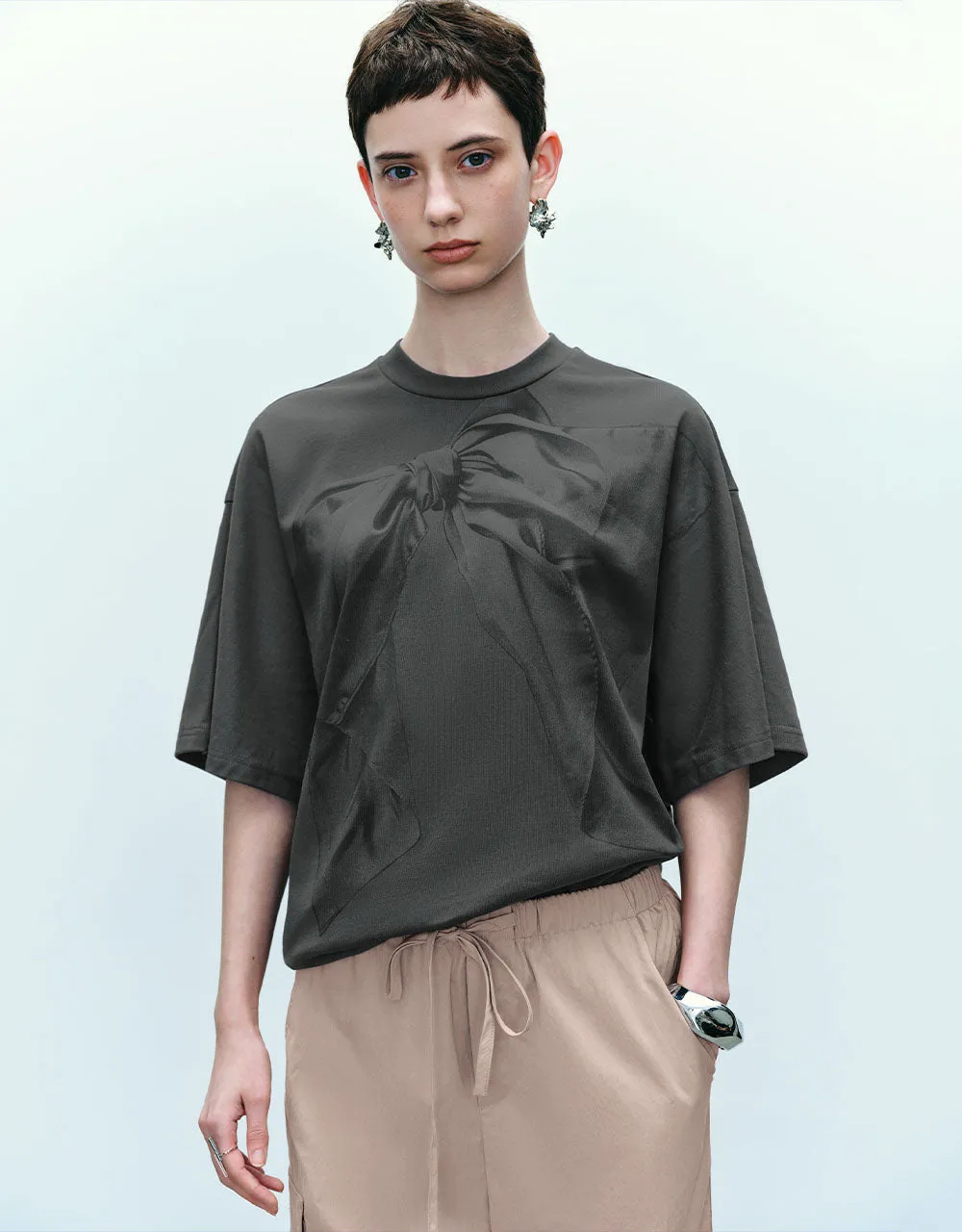 Bow Printed Crew Neck Loose T-Shirt sold by Urban Revivo product image thumbnail 3