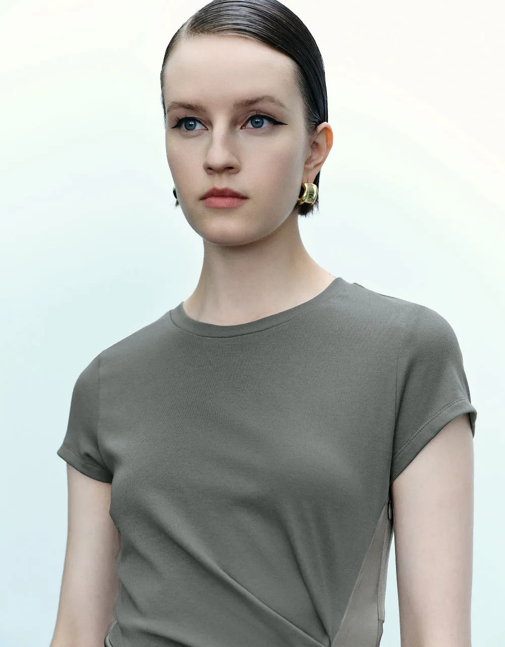 Runched Crew Neck Straight Dress sold by Urban Revivo product image thumbnail 5