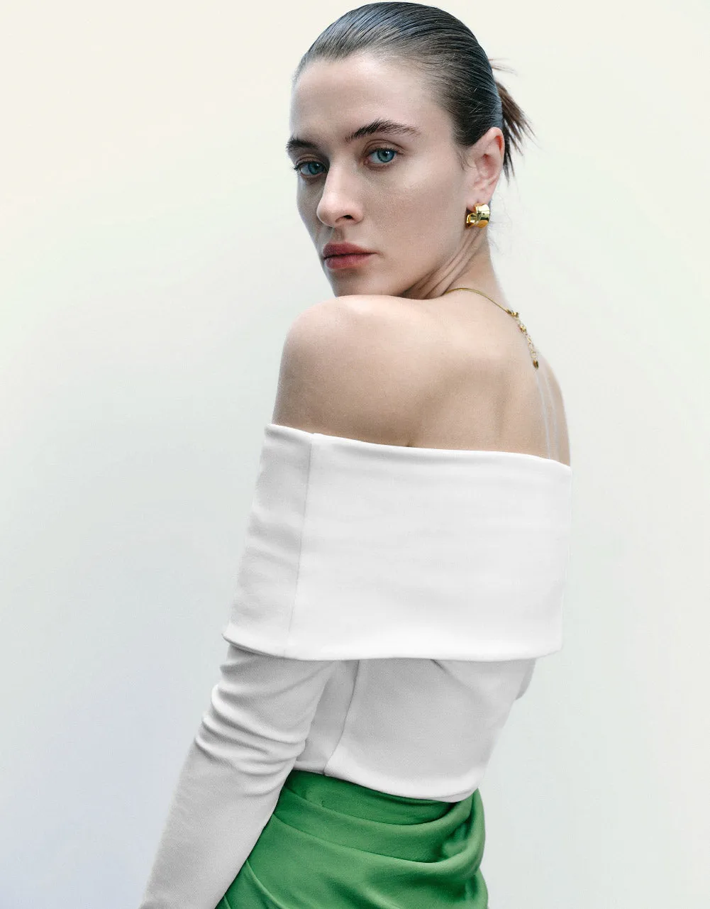 Off-Shoulder Skinny T-Shirt sold by Urban Revivo product image thumbnail 5