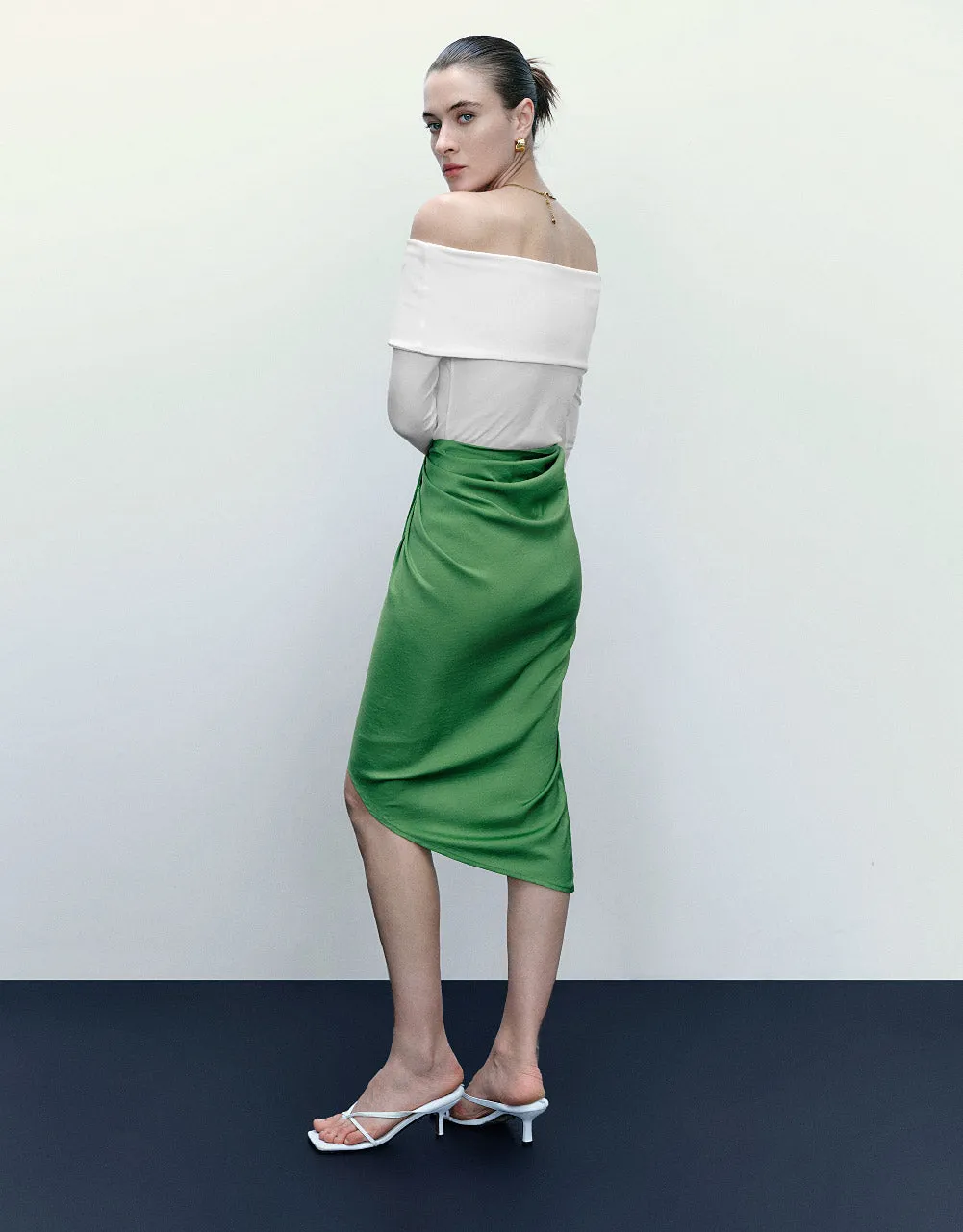 Off-Shoulder Skinny T-Shirt sold by Urban Revivo product image thumbnail 4