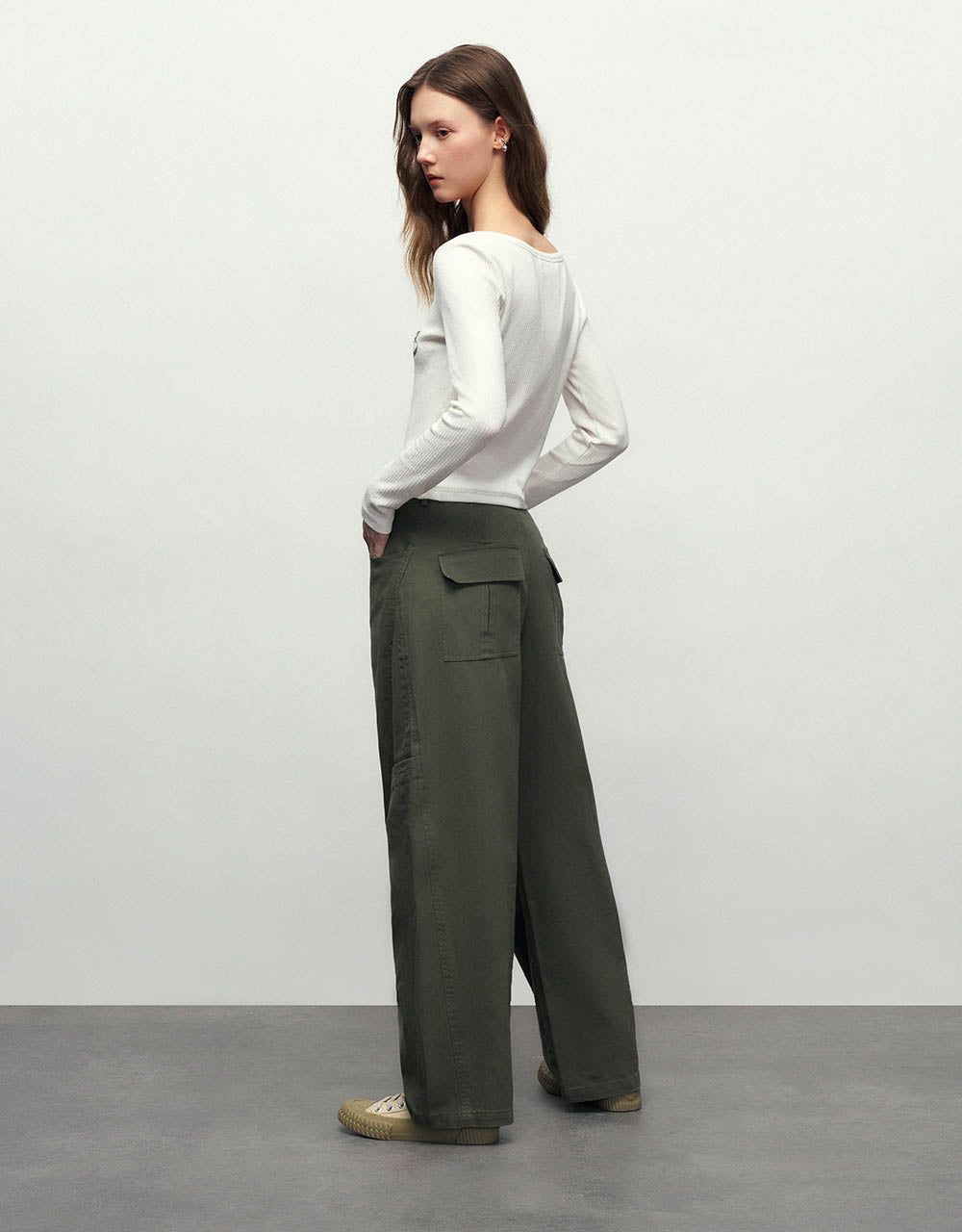 Straight Pants sold by Urban Revivo product image thumbnail 5