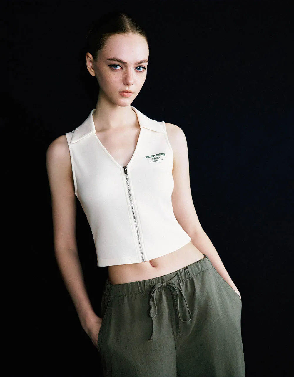 Zipper Front V-Neck Knitted Skinny Vest sold by Urban Revivo product image thumbnail 3