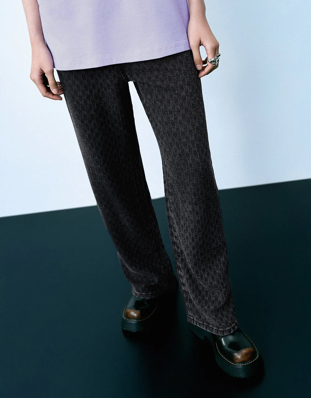 Checkered Wide-Leg Jeans sold by Urban Revivo product image thumbnail 4