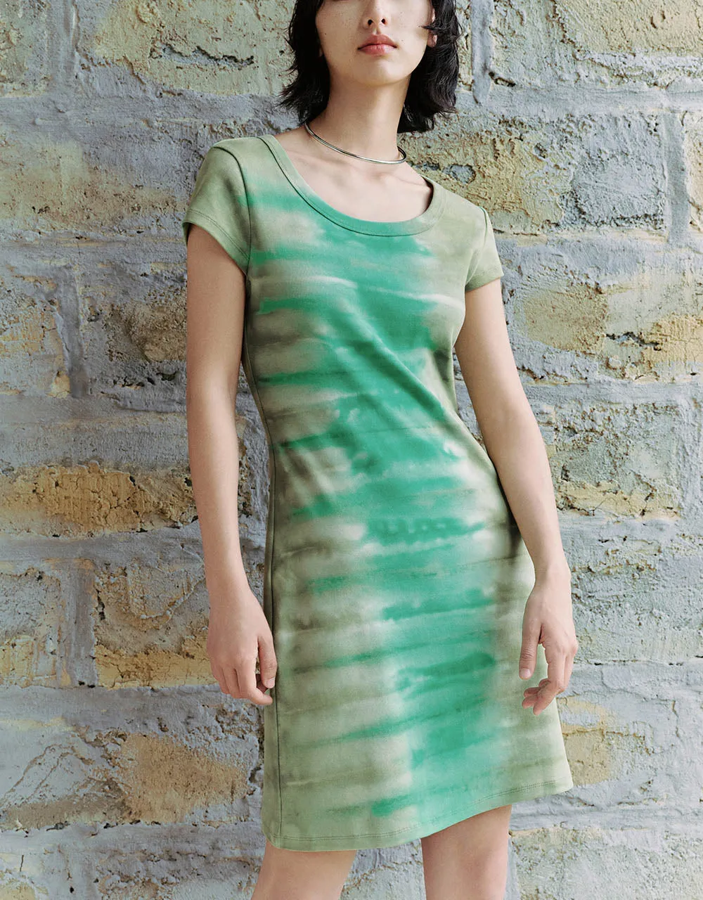 Printed Crew Neck Skinny Dress sold by Urban Revivo product image thumbnail 3