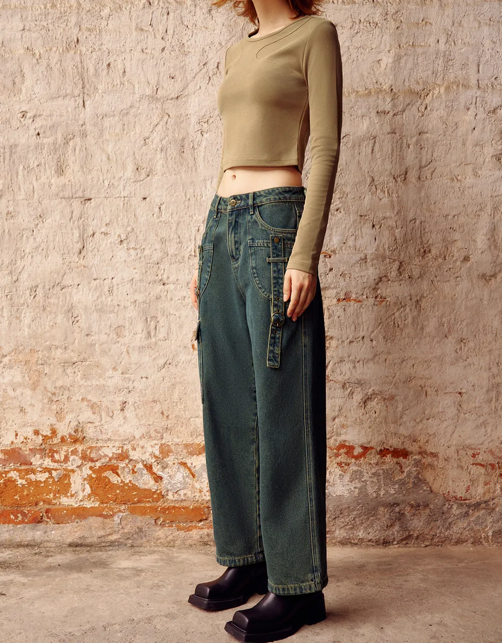 Straight Jeans With Pockets sold by Urban Revivo product image thumbnail 4