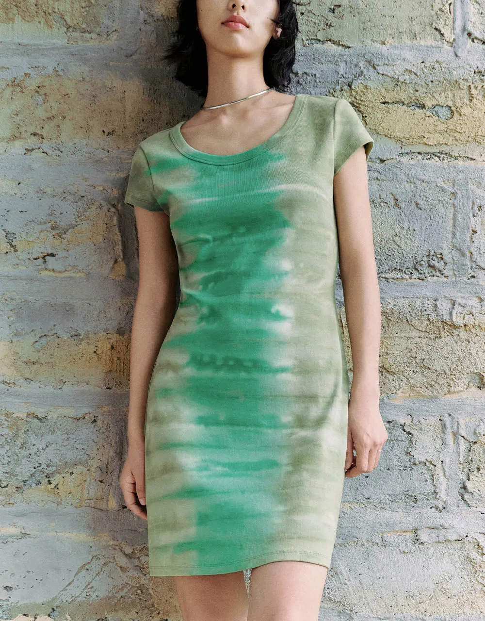 Printed Crew Neck Skinny Dress sold by Urban Revivo product image thumbnail 2