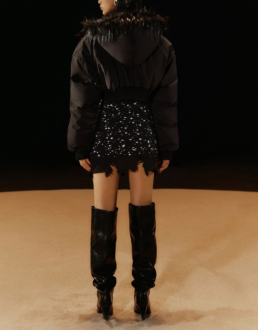 Crop Puffer Jacket With Detachable Hood sold by Urban Revivo product image thumbnail 4