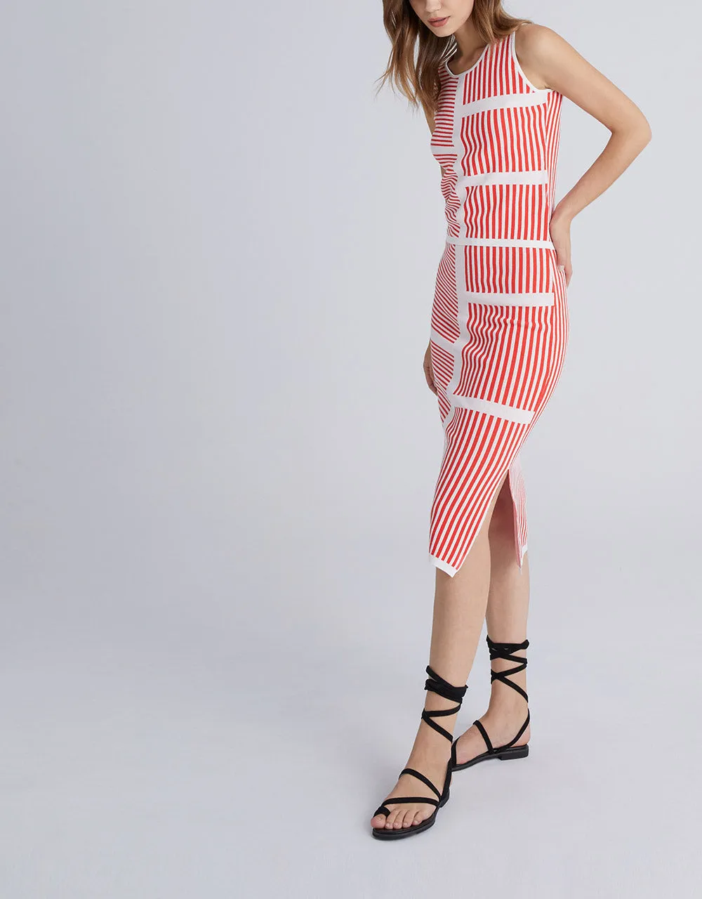 Contrast Striped Fitted Knit Tank Top sold by Urban Revivo product image thumbnail 3