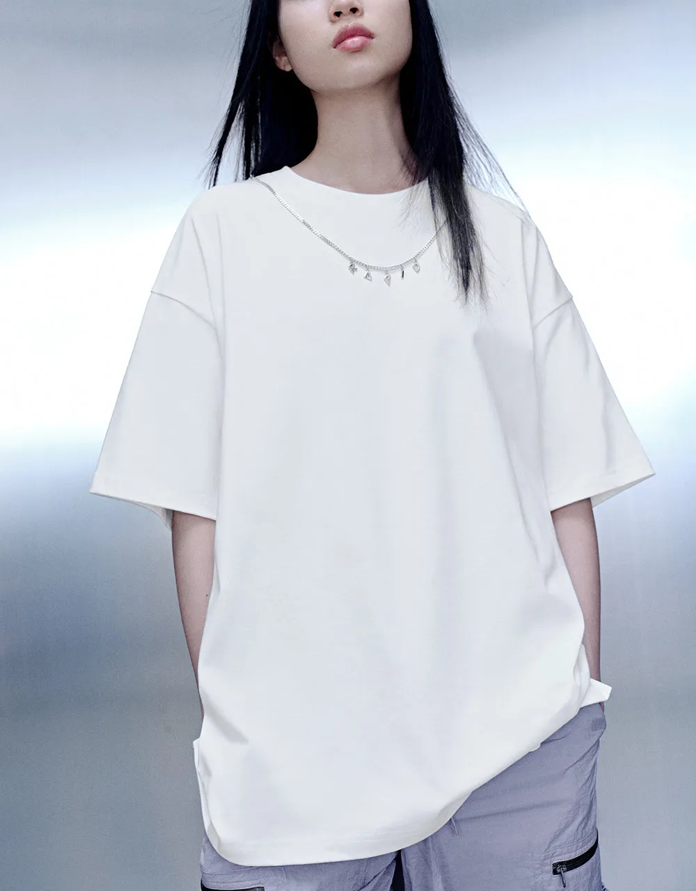 Necklace Decor Crew Neck Loose T-Shirt sold by Urban Revivo product image thumbnail 2