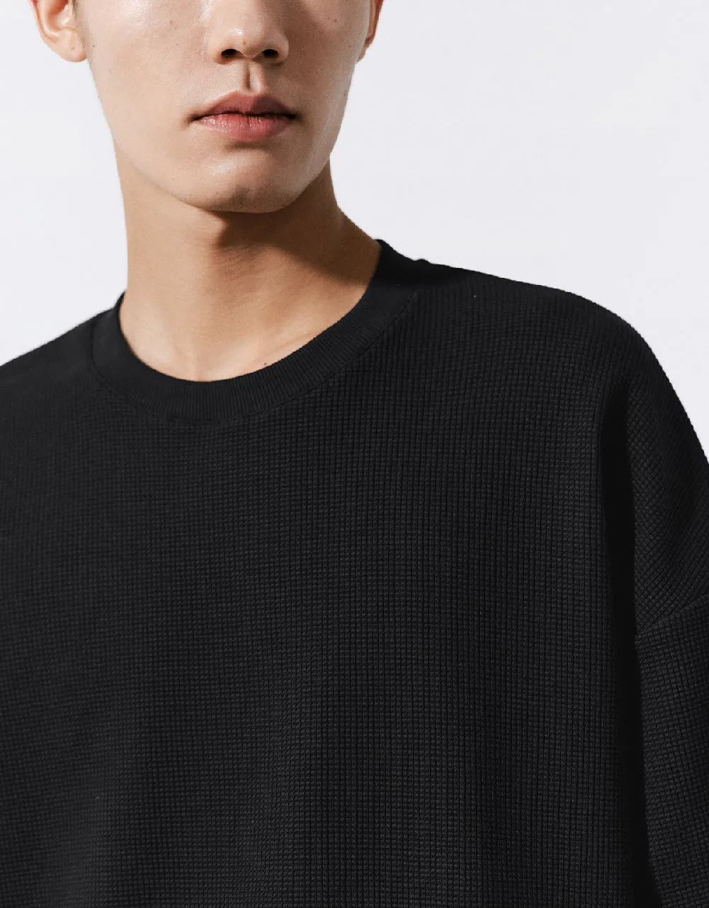 Crew Neck Straight T-Shirt sold by Urban Revivo product image thumbnail 5