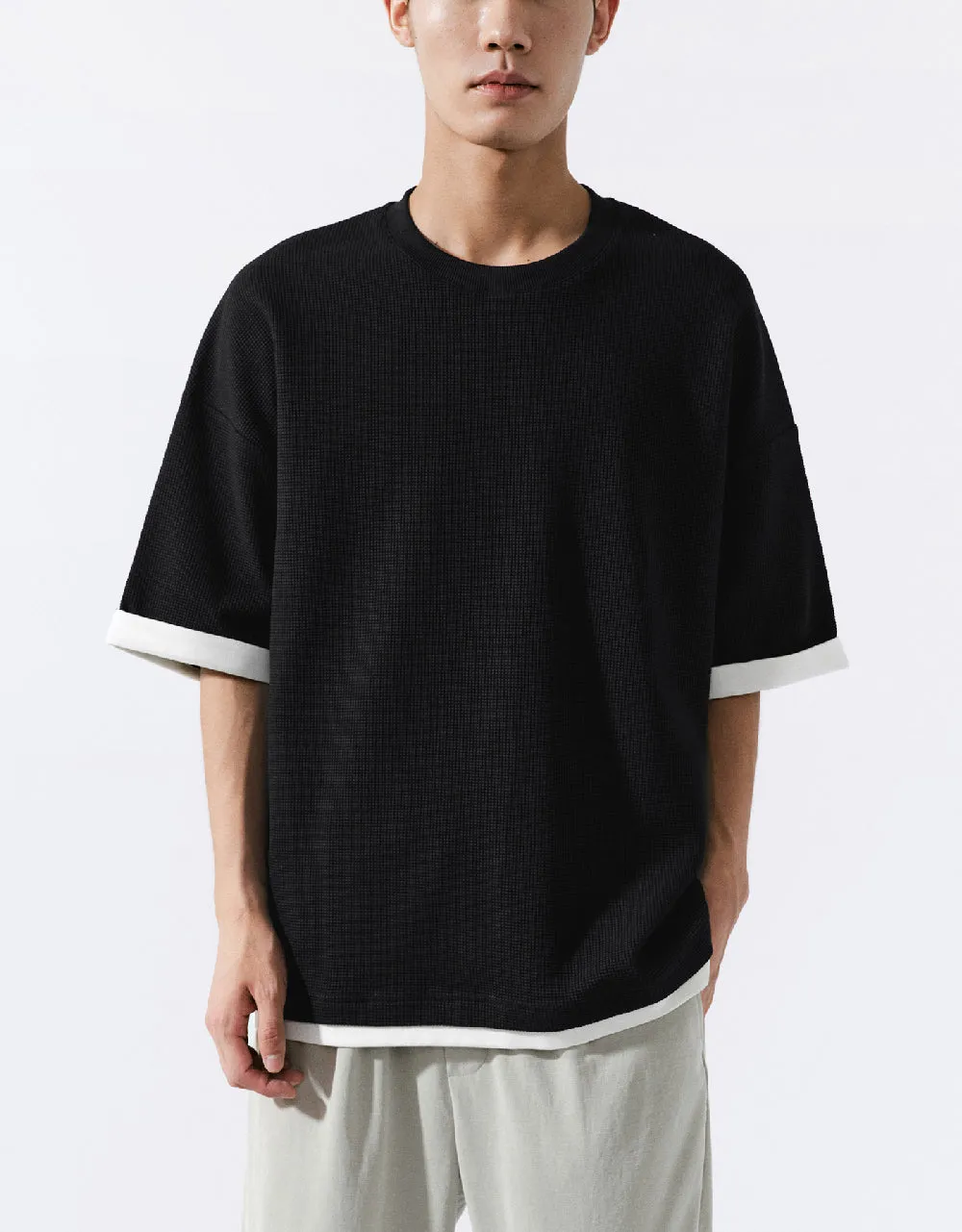 Crew Neck Straight T-Shirt sold by Urban Revivo product image thumbnail 2