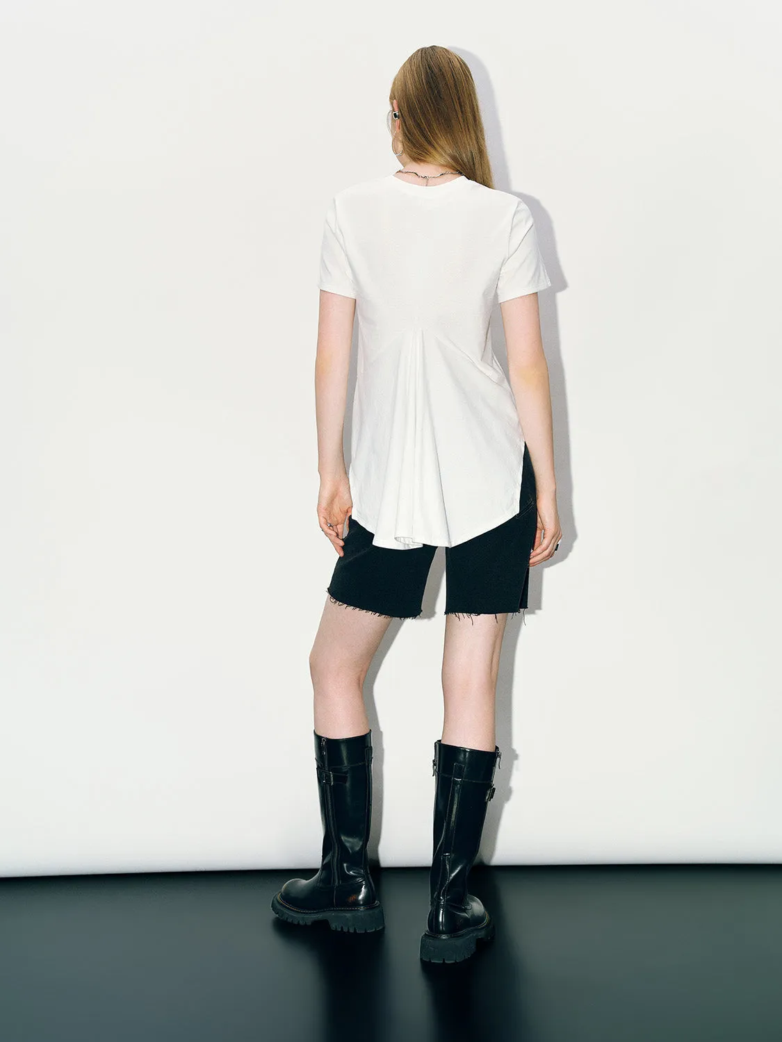 Printed Crew Neck Straight T-Shirt sold by Urban Revivo product image thumbnail 4