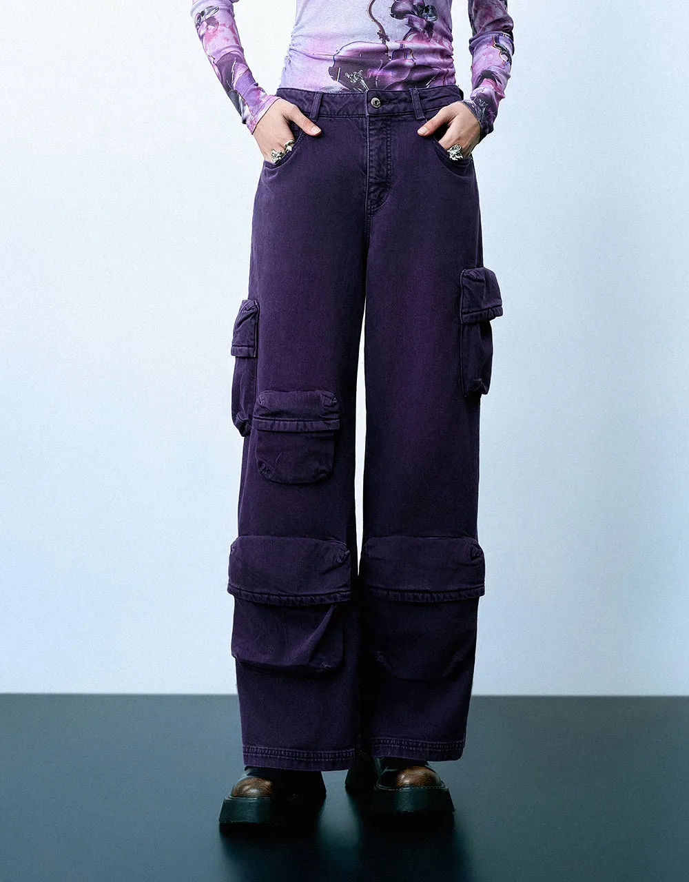 Multi-Pocket Wide-Leg Jeans sold by Urban Revivo product image thumbnail 2