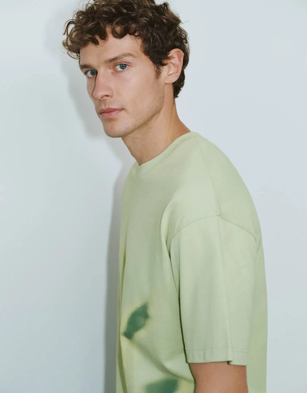 Printed Knitted T-Shirt sold by Urban Revivo product image thumbnail 4