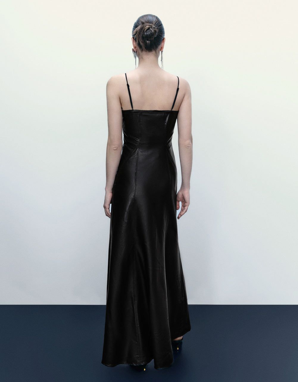 Sleeveless Vegan Leather A-Line Dress sold by Urban Revivo product image thumbnail 4