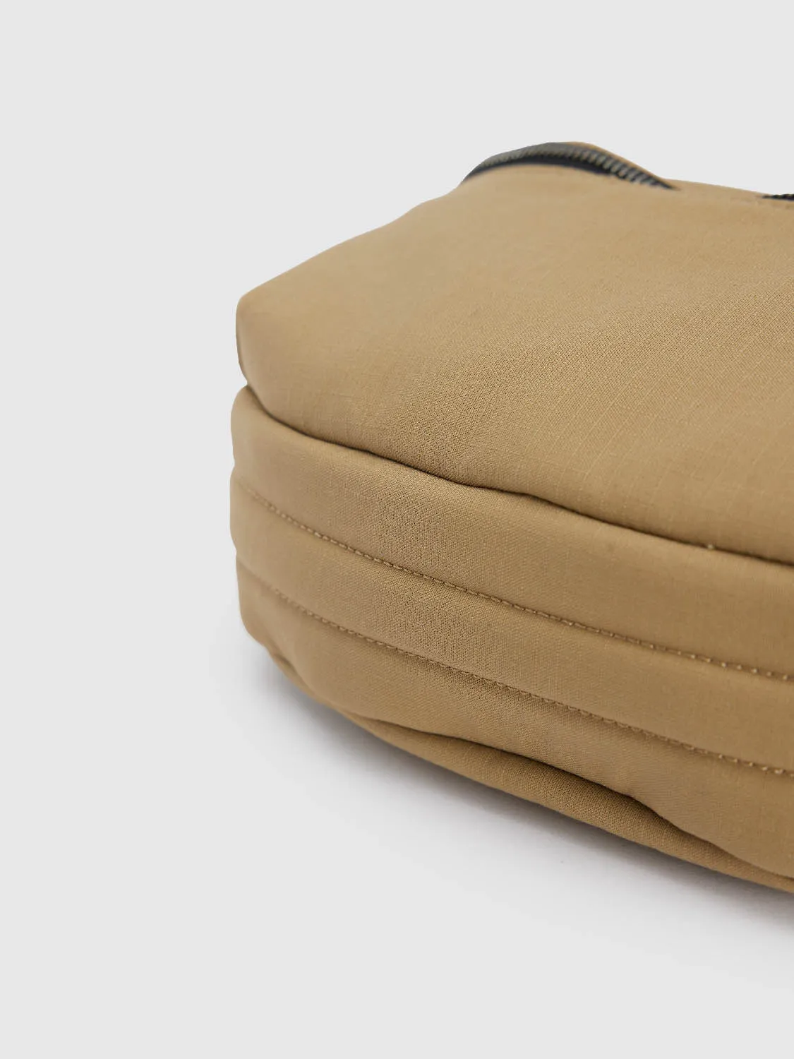 Crossbody Bag sold by Urban Revivo product image thumbnail 5