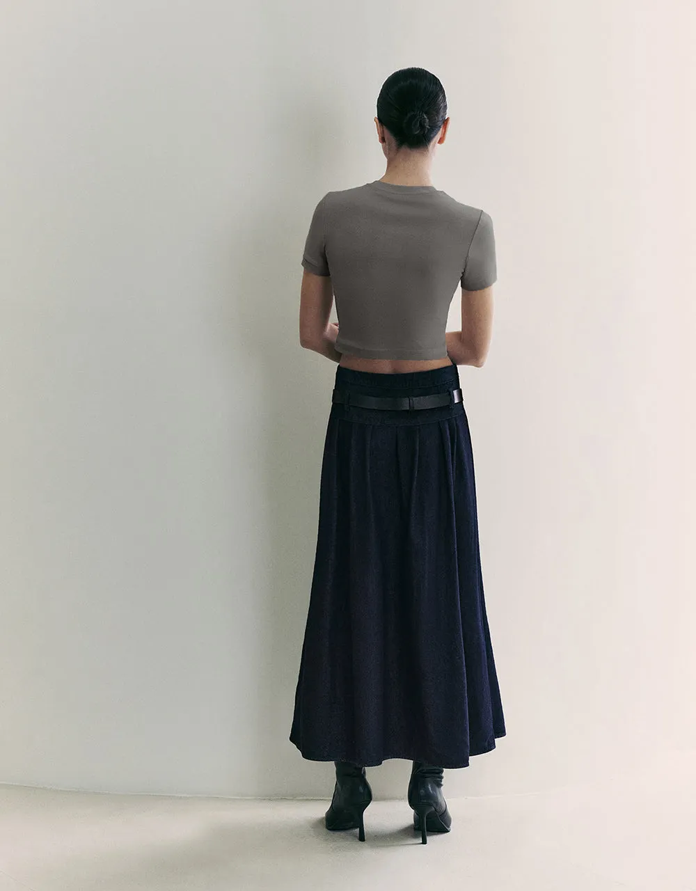 Basic Crew Neck Skinny T-Shirt sold by Urban Revivo product image thumbnail 5