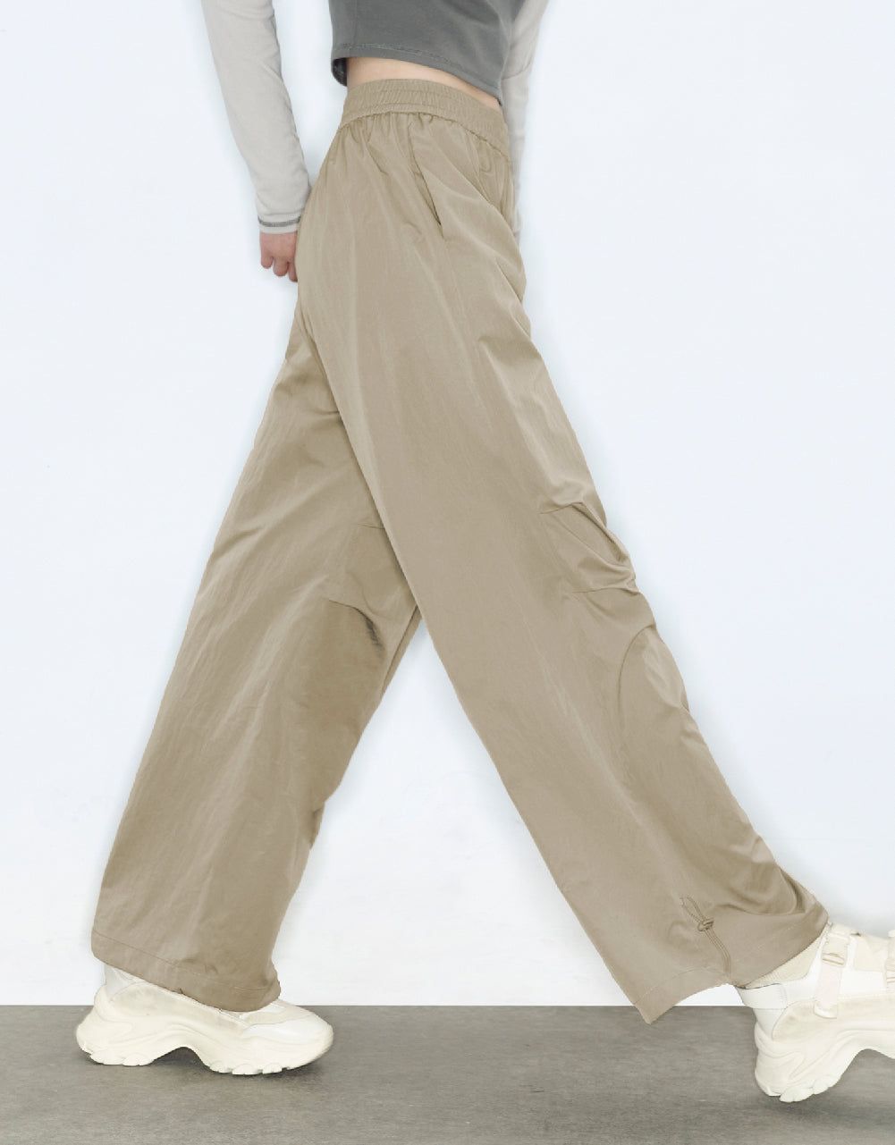 Elastic Waist Wide-Leg Pants sold by Urban Revivo product image thumbnail 4
