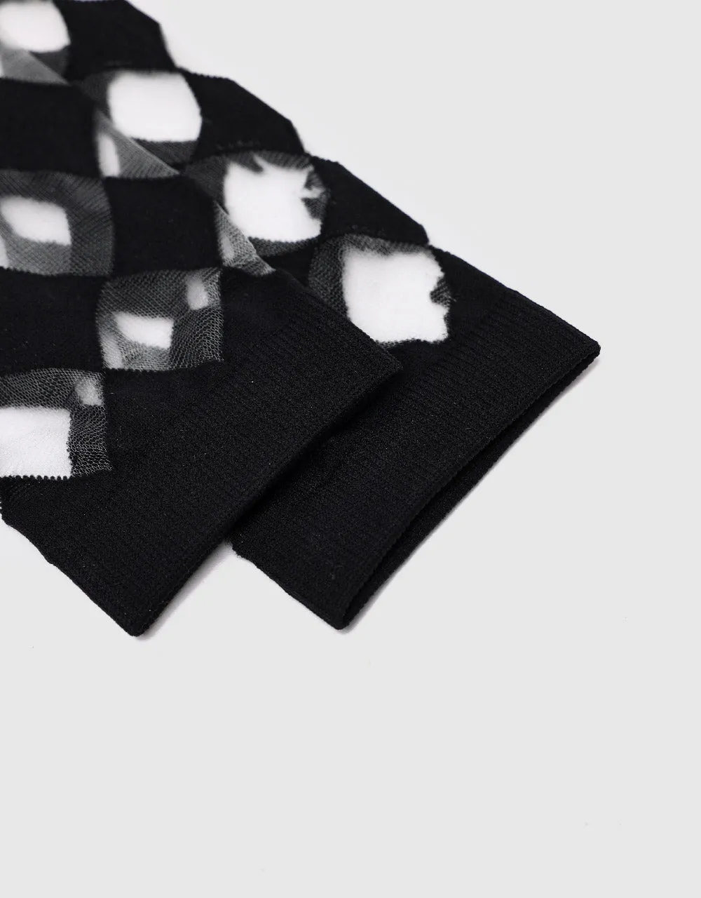 Checkered Sheer Mid-Length Socks sold by Urban Revivo product image thumbnail 3