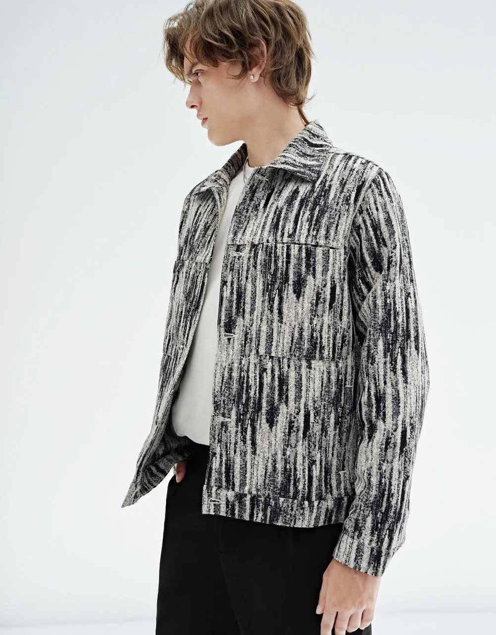 Button Up Printed Denim Jacket sold by Urban Revivo product image thumbnail 3