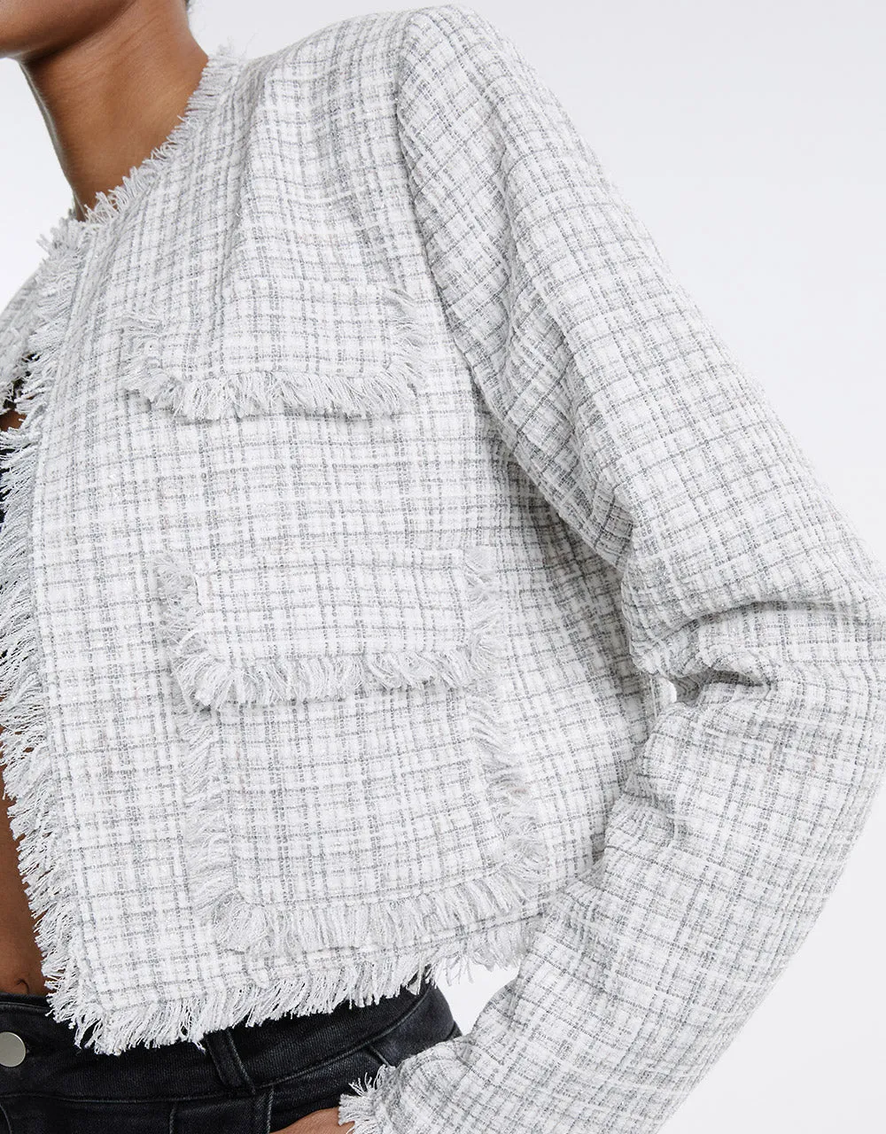 Frayed Trim Plaid Jacket sold by Urban Revivo product image thumbnail 4