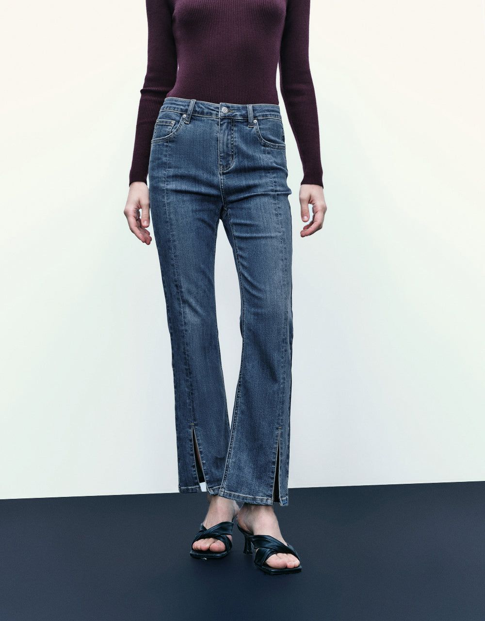 Split Hem Straight Jeans sold by Urban Revivo product image thumbnail 2