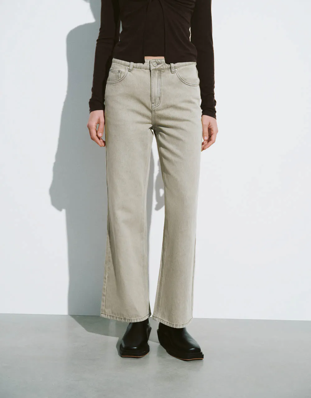 Wide-Leg Jeans sold by Urban Revivo product image thumbnail 2