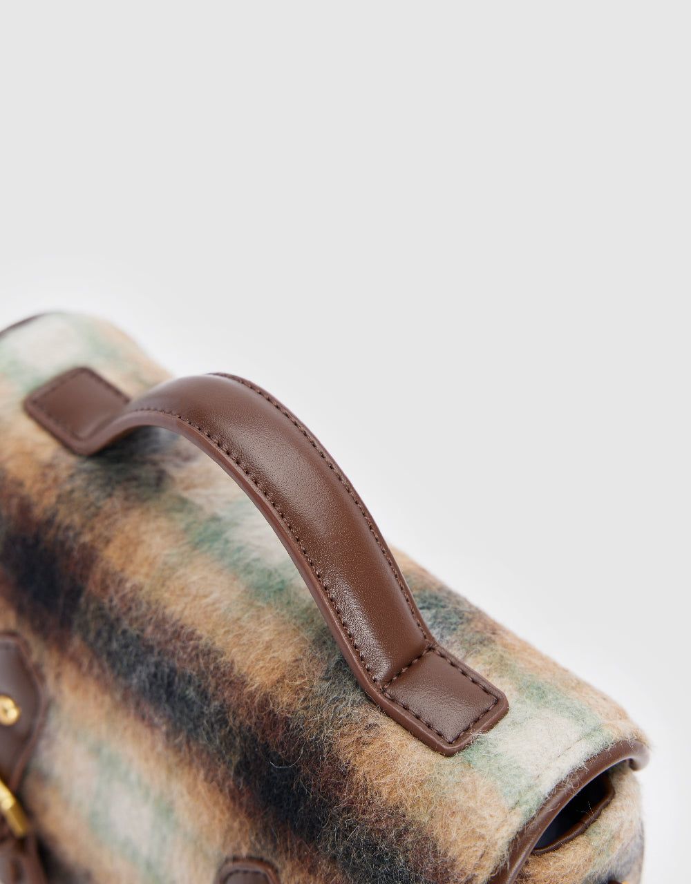 Plaid Furry Shoulder Bag sold by Urban Revivo product image thumbnail 5