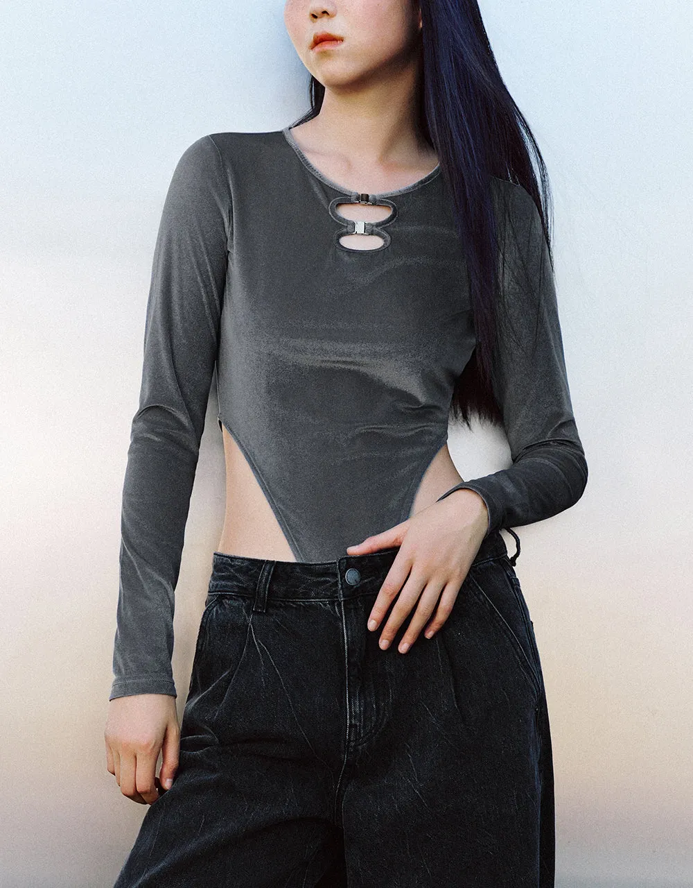 Cut-Out Crew Neck Skinny Bodysuit sold by Urban Revivo product image thumbnail 3